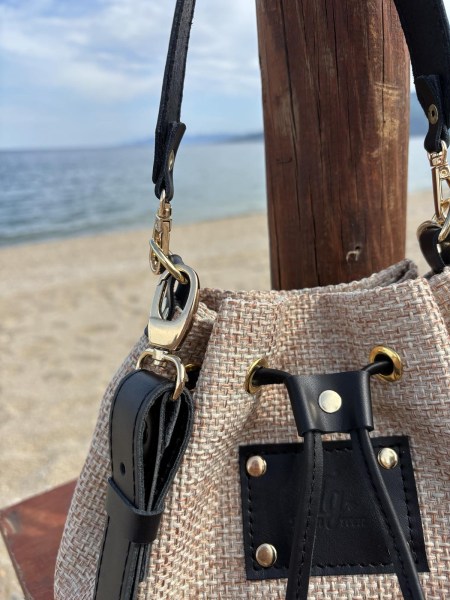 Mare (Raffia)